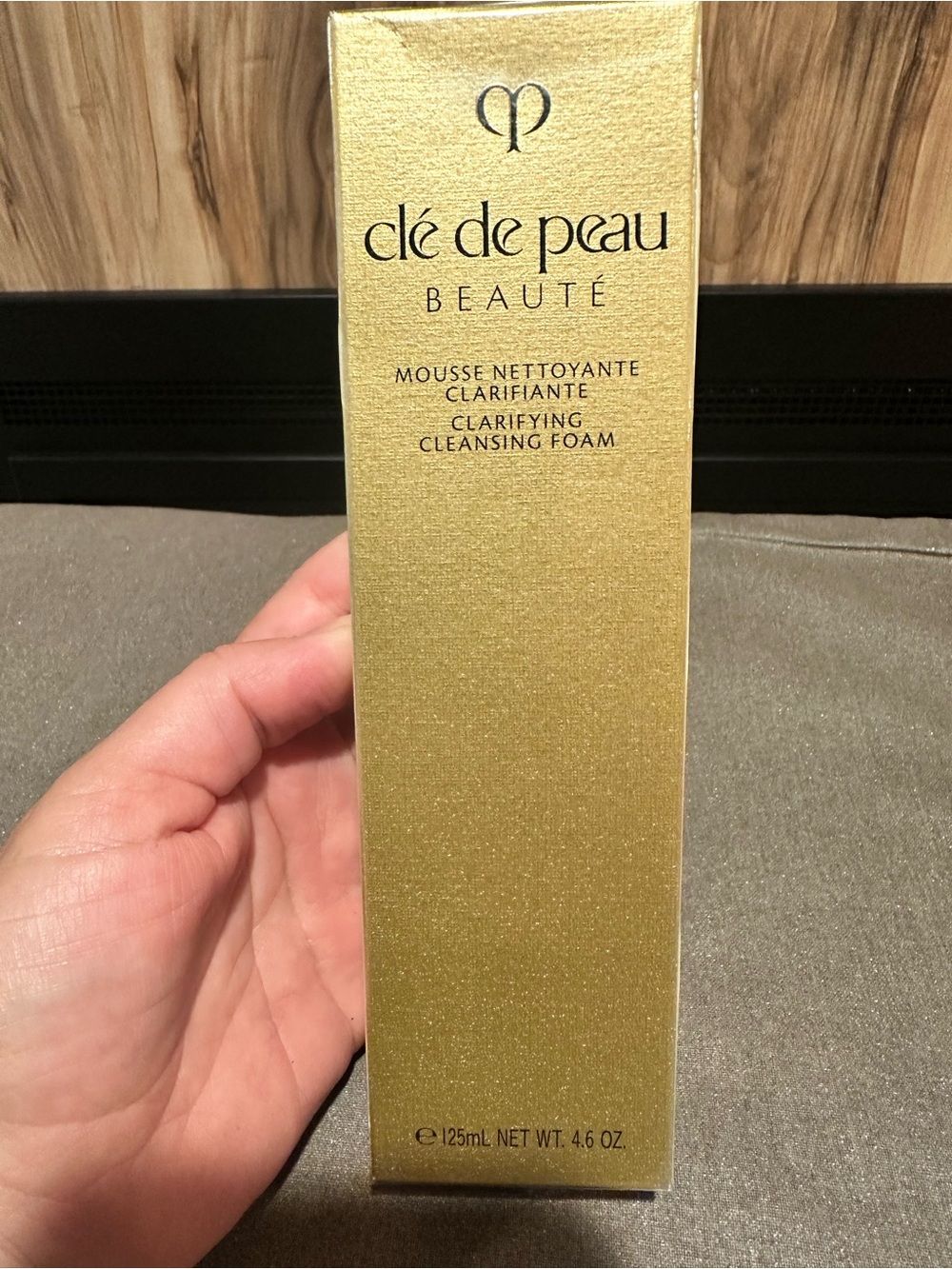Cle de Peau Clarifying Cleansing Foam